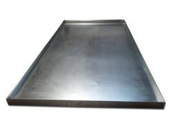 Galvanized pan with soldered corners