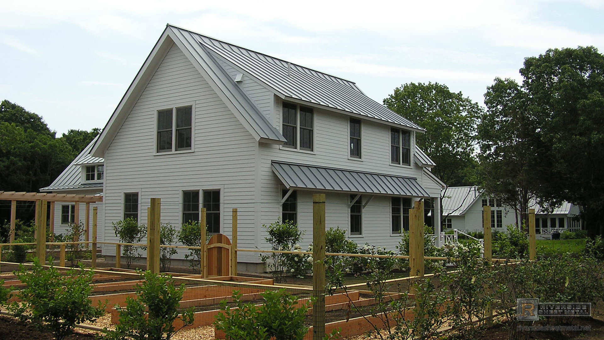 Angled aluminum roof panels  Metal Roofing